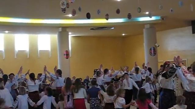 Гаївки: Ой зацвіли фіялочки смотреть онлайн