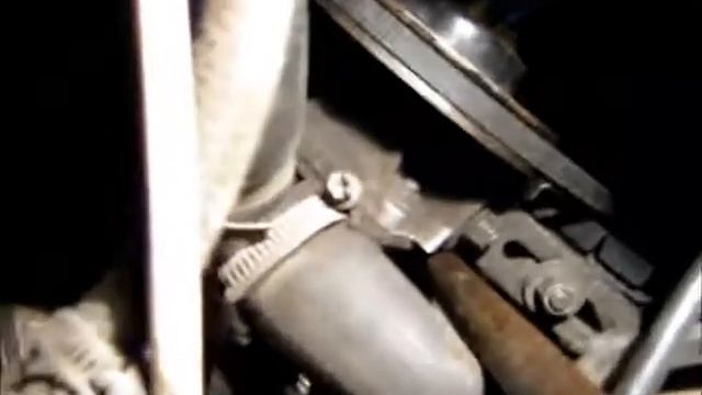 Как ПРАВИЛЬНО натянуть РЕМЕНЬ ГЕНЕРАТОРА и для чего это нужно. ВАЗ классика смотреть онлайн