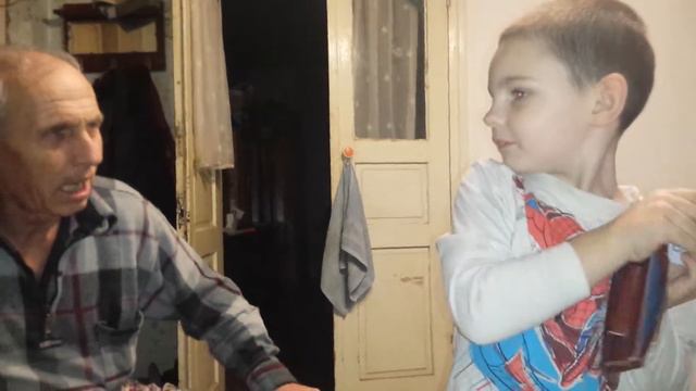 ДЕТИ ТОЖЕ ЛЮБЯТ ДЕНЬГИ😅☺ смотреть онлайн