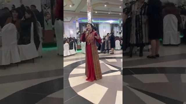 Самара Каримова - Миллион алых роз! смотреть онлайн