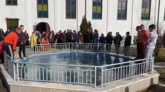 Хвърляне на кръста в Ново Лески смотреть онлайн