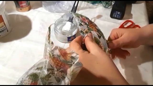 Кашпо для цветов своими руками. Кашпо из пластиковой бутылки. Поделки для сада и дачи. смотреть онлайн