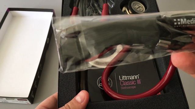 Littmann Classic III Stethoscope Unboxing смотреть онлайн