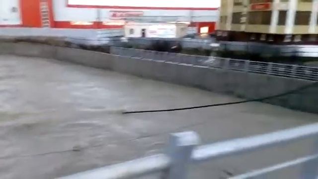 г.Крымск 04.01.2019 года ! Прошел маленький дождик . смотреть онлайн