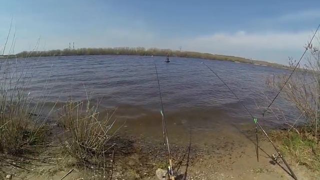 Весна рыбалка акватория Киева!!! смотреть онлайн