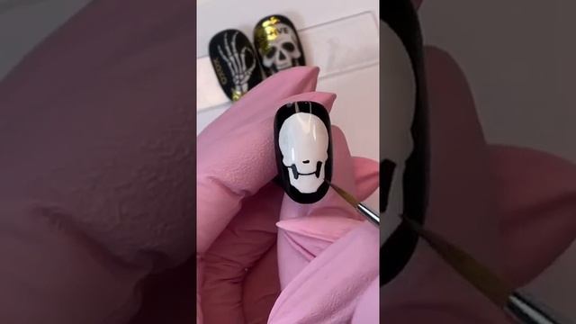 Череп на ногтях смотреть онлайн