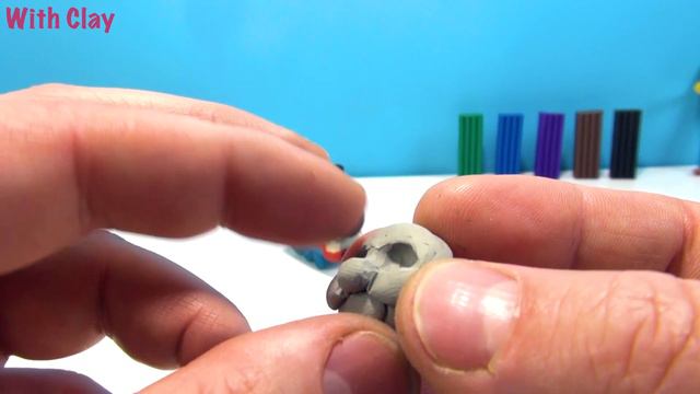 Scary Thomas.exe With Clay | Sculpting THOMAS.exe from plasticine with Horror Maker смотреть онлайн