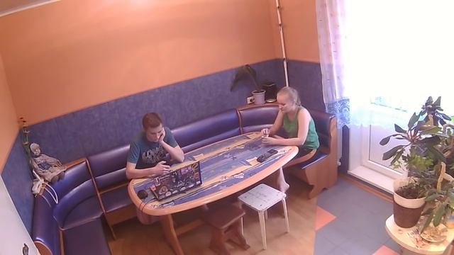 Брат ЖЕСТОКО разыграл сестру БпС