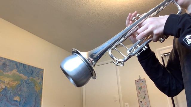 Trumpet With Mute смотреть онлайн