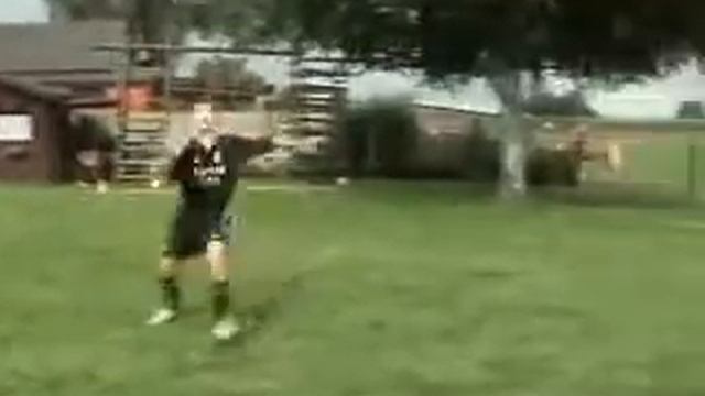 Упражнение для удара обеими ногами в развороте