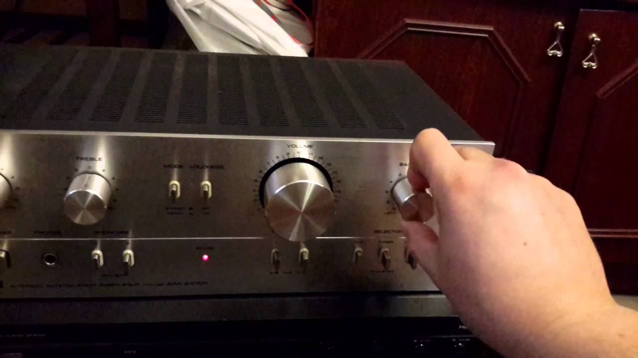 Akai AM 2250