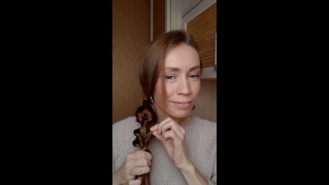 5 ЛЁГКИХ ПРИЧЁСОК НА ДЛИННЫЕ ВОЛОСЫ. Создаём себе настроение. смотреть онлайн