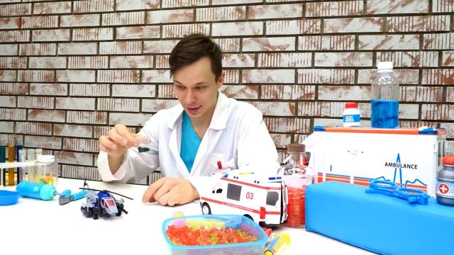 Динобот не знает как чистить зубы? Игры с трансформерами в видео для мальчиков про игрушки смотреть онлайн