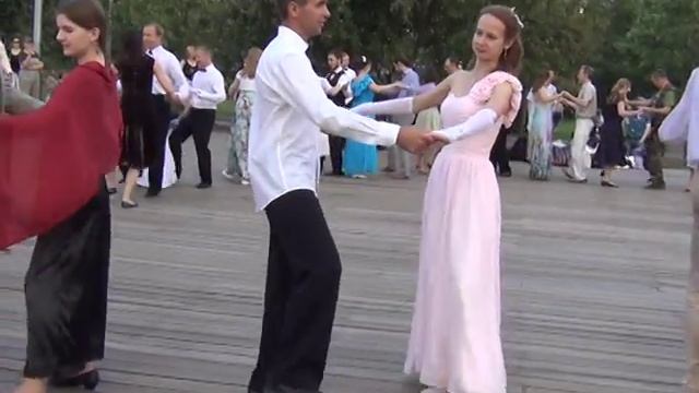 Полька-знакомство парк Горького www.rpu-dance.ru смотреть онлайн