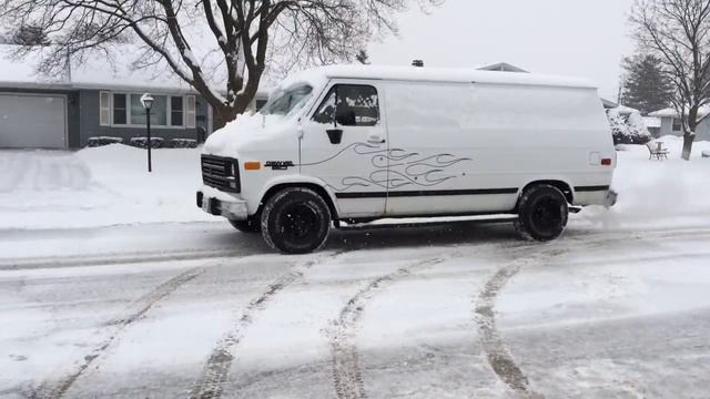 Chevy Van Exhaust смотреть онлайн