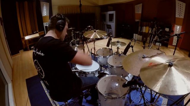 Introducing the Stage Custom Birch Drum Kit смотреть онлайн