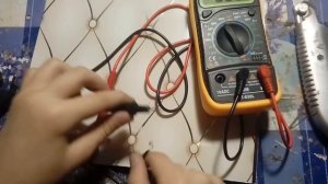Как замерить напряжение в розетке 220v