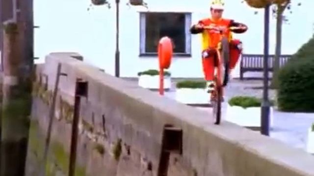 Обучение трюкам на велосипеде смотреть онлайн