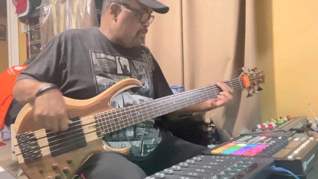Ibanez BTB746 (factory) смотреть онлайн