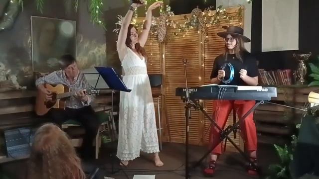 "Севилья" автор слова Инга Метлицина, музыка Андрей Коровников,Инга Метлицина. смотреть онлайн