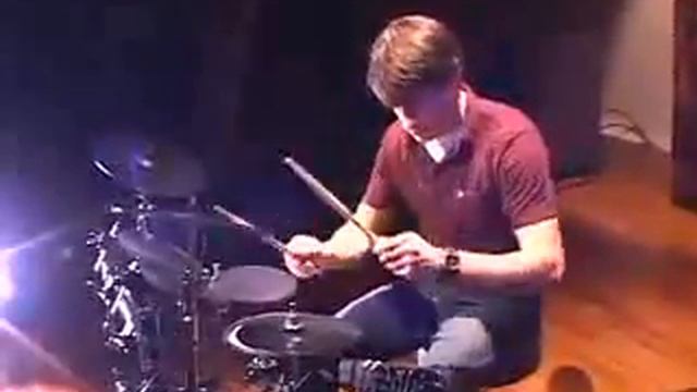 Roland TD-3KW V-Drum Digital Drum Kit - Demo Two смотреть онлайн