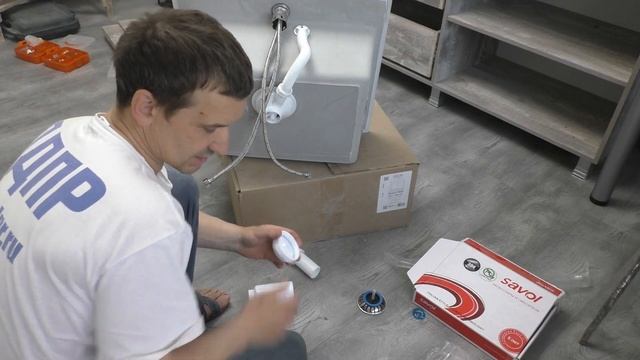 ВМЕСТИТЬ НЕВМЕСТИМОЕ КУХНЯ 4кв. м. смотреть онлайн