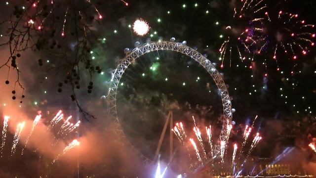 Новый год Лондон фейерверк 2015 New year London fireworks смотреть онлайн