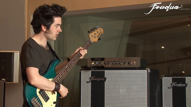 Bass Lesson: setting the gain control on your Bass Amp смотреть онлайн