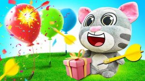 Кот Том в тире целится по воздушным шарам Видео для детей про игрушки Говорящий Том