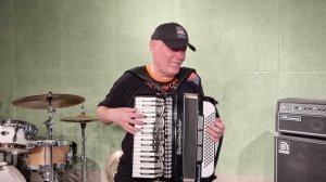 Николай Засидкевич. Казачья песня - Accordion Folk music. Пришёл козак с войны / Алый платок