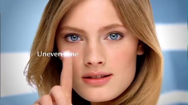 Estee Lauder Idealist Illuminator смотреть онлайн