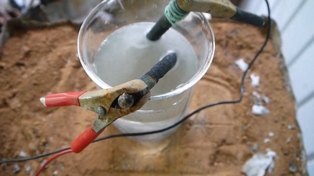 PАСТВОРЕНИЕ ЗОЛОТА СОЛЬЮ И САМОВОССТАНОВЛЕНИЕ.Ч 1.DISSOLVING GOLD WITH SALT AND SELF HEALING.PART 1 смотреть онлайн