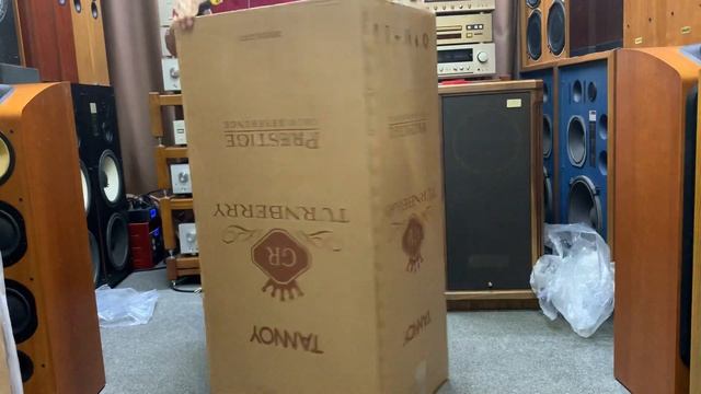 Bóc thùng loa Tannoy Turnberry GR hàng mới tinh đây là model rất đáng chơi nhé các bác giá chỉ 116t смотреть онлайн