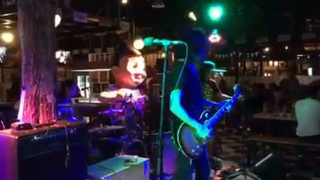 Gibson LP 120th Anniversary กับ Effect Shark EGG Blackhead ในเพลง รักคือ @BOB Garage เชียงใหม่ смотреть онлайн