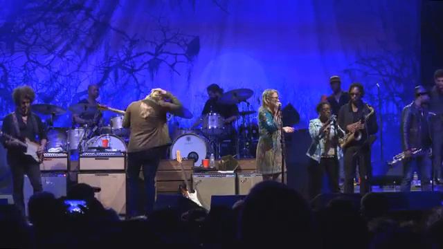 Sharon Jones w/Derek Trucks & Susan Tedeschi - 5/18/15 - Central Park /Sharon Jones смотреть онлайн