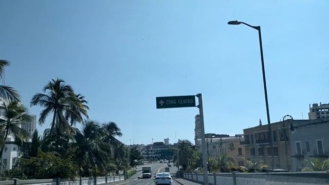 Tour Veracruz-Boca del Río y plaza nuevo Veracruz. смотреть онлайн