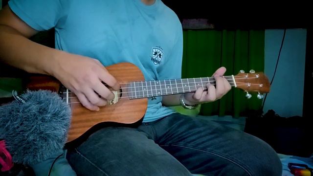 Angels Like You - Miley Cyrus - Fingerstyle Ukulele Cover смотреть онлайн
