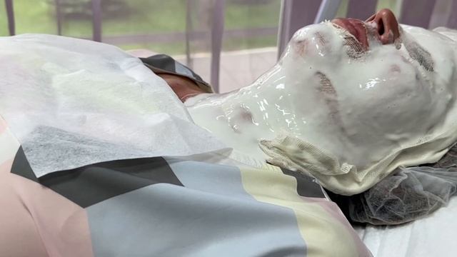 Уходы за лицом в Сотис Геленджик смотреть онлайн