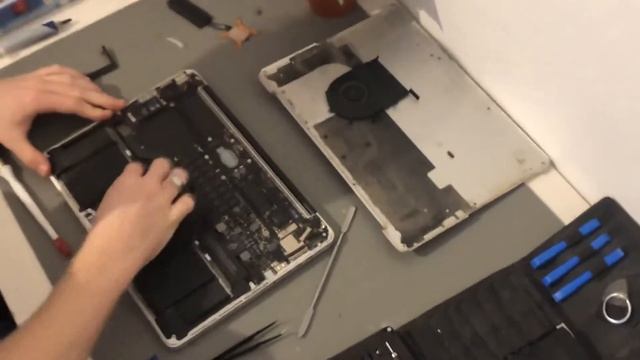 Macbook Pro Late 2013 Retina Cleaning (Speed Up)