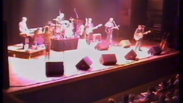 Belinda Carlisle (Live Leicster 2004) Part 2 смотреть онлайн