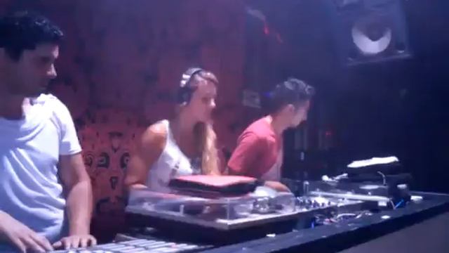 Dj Vicky Balay смотреть онлайн