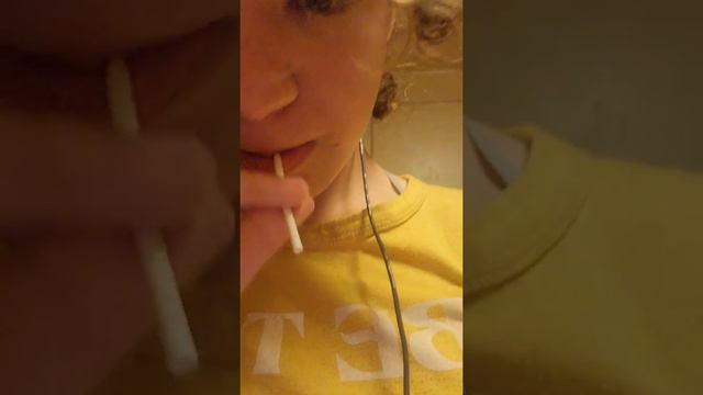 how to get a dumDum lolly pop head off the stick смотреть онлайн