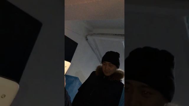 Некомпетентный полицейский угрожает полиция смотреть онлайн