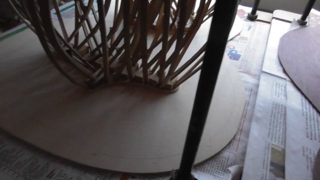 Послесловие к приклейке футоров на деки бамбуковыми палочками в домике(видео №58). смотреть онлайн