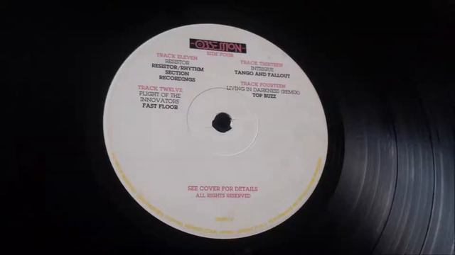 Top Buzz - Living In Darkness (Remix) смотреть онлайн