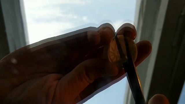 Как повесить зеркало?(крышки от бутылок + саморезы) смотреть онлайн