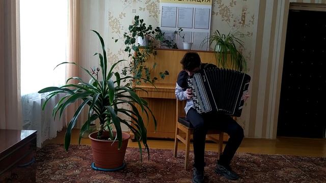 И.Лученок "Майский вальс" (перелож. М.Цыбулина), исп. Даниил Стариков смотреть онлайн