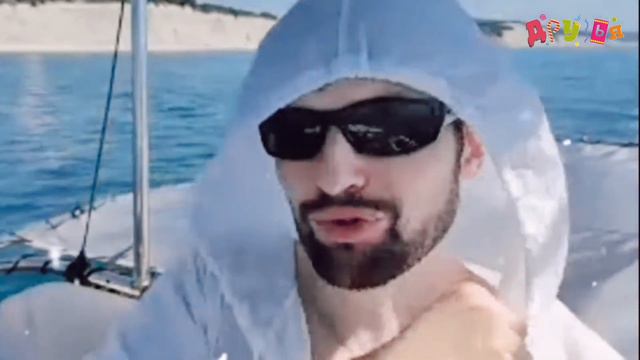 РУБРИКА "УЛЫБНИСЬ!" MR. ДАНЯ feat MR. CREDO! ДИВНОМОРСКОЕ! ДРУЗЬЯ ГРИН БАРА @FRIENDS_na_TV ВЫПУСК # смотреть онлайн