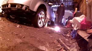 Замены нижних рычагов Audi A4 B6