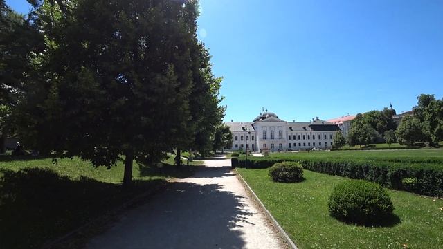 СЛОВАКИЯ/БРАТИСЛАВА/ПРОГУЛКА/ДОСТОПРИМЕЧАТЕЛЬНОСТИ/КАФЕ/ЦЕНЫ/SLOVAKIA/BRATISLAVA/WALKING/SIGHTSEEIN смотреть онлайн